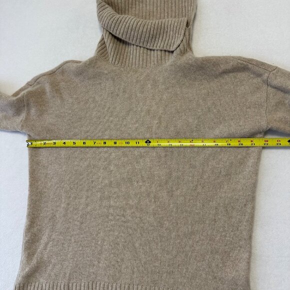Nordstrom Womens 100% Cashmere Turtleneck Sweater Size S Beige Minimalist - Picture 11 of 13